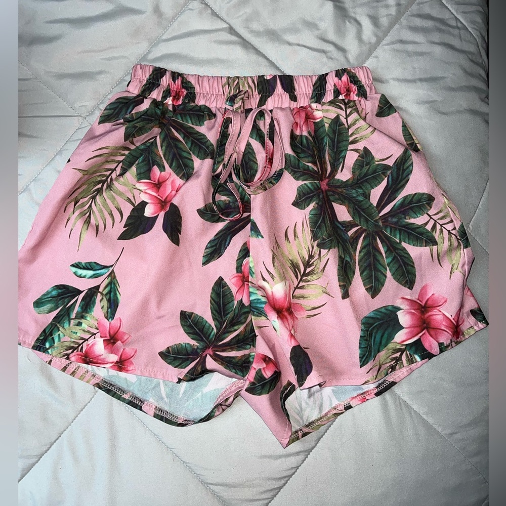 Women’s Floral Paperbag Shorts